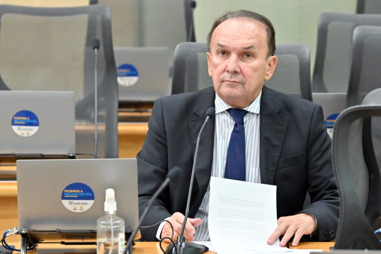 Nelter Queiroz (PSDB) parabeniza escolha do novo bispo de Caicó