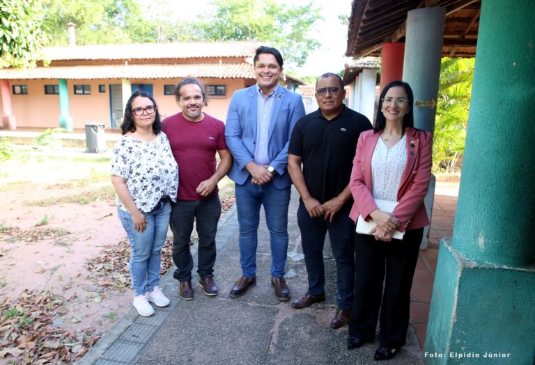 Centro de Atenção Psicossocial Infantojuvenil recebe Comissão de Saúde da CMN