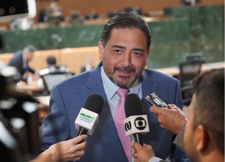 Talles Barreto amplia articulação política e mantém foco na reeleição, mesmo cotado para o TCM