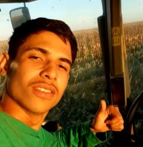 Jovem de 19 anos desaparece após sair sozinho à noite em Goiânia