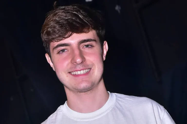 Filho de Gugu Liberato estreia na Record em quadro que mistura jornalismo e reality show