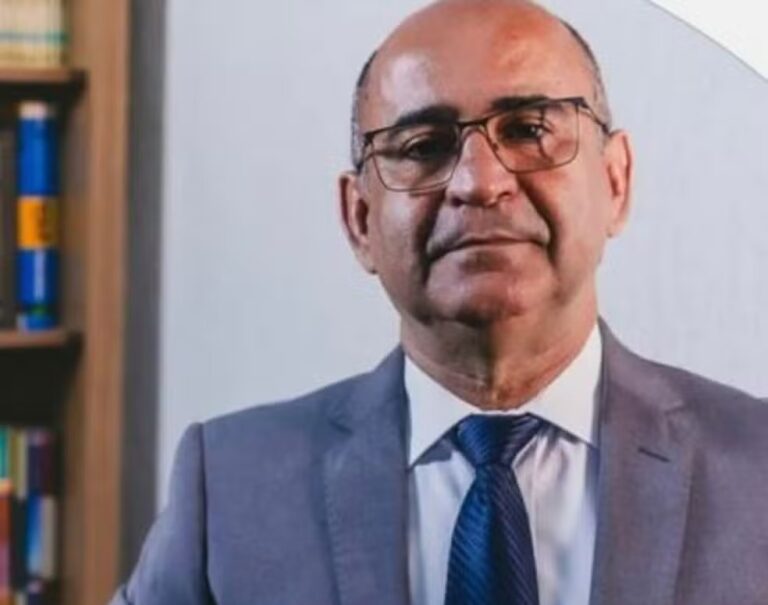 Cliente mata advogado a facadas em Piraí e morre baleado por policial; secretária fica ferida