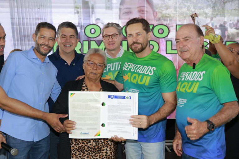 Deputados Aqui leva serviços e cidadania a Águas Lindas de Goiás