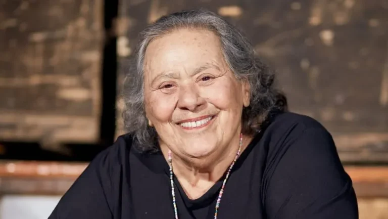 Fundadora do Grupo Galpão, atriz Teuda Bara morre em Belo Horizonte