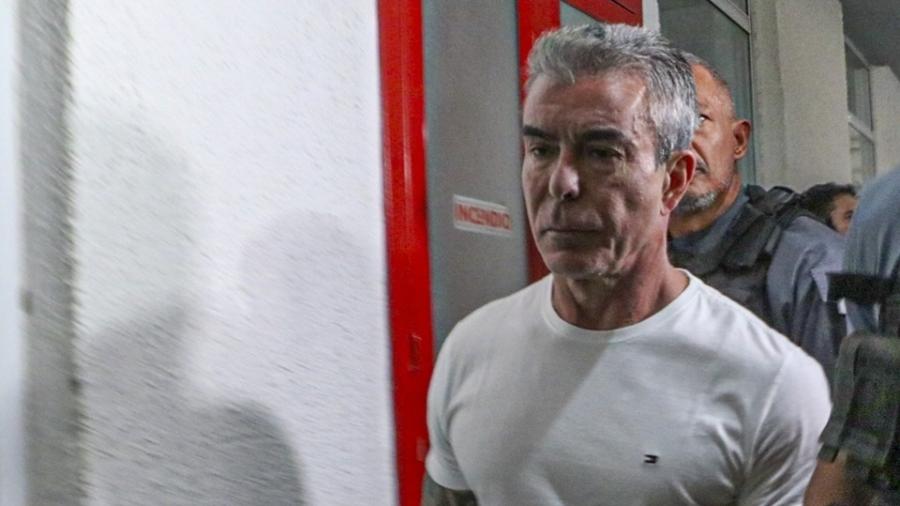 Segurança armada de contraventor leva à prisão de policiais aposentados no Rio