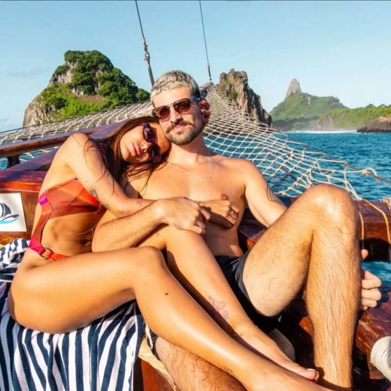 Carnaval separado reacende rumores sobre relação de Anitta e Ian Bortolanza