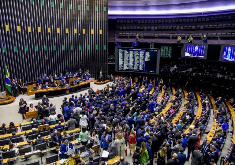 Câmara dos Deputados inicia 2026 após ano marcado por embates internos