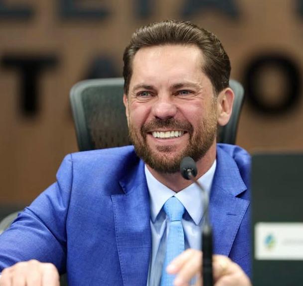 Bruno Peixoto assume presidência do União Brasil em Goiás e recebe apoio de lideranças caiadistas