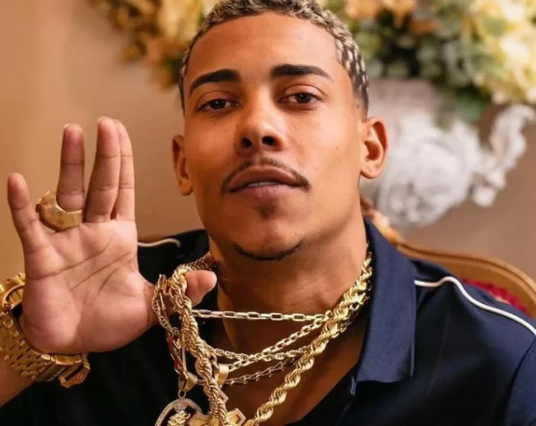 Casa de MC Poze do Rodo é invadida durante a madrugada