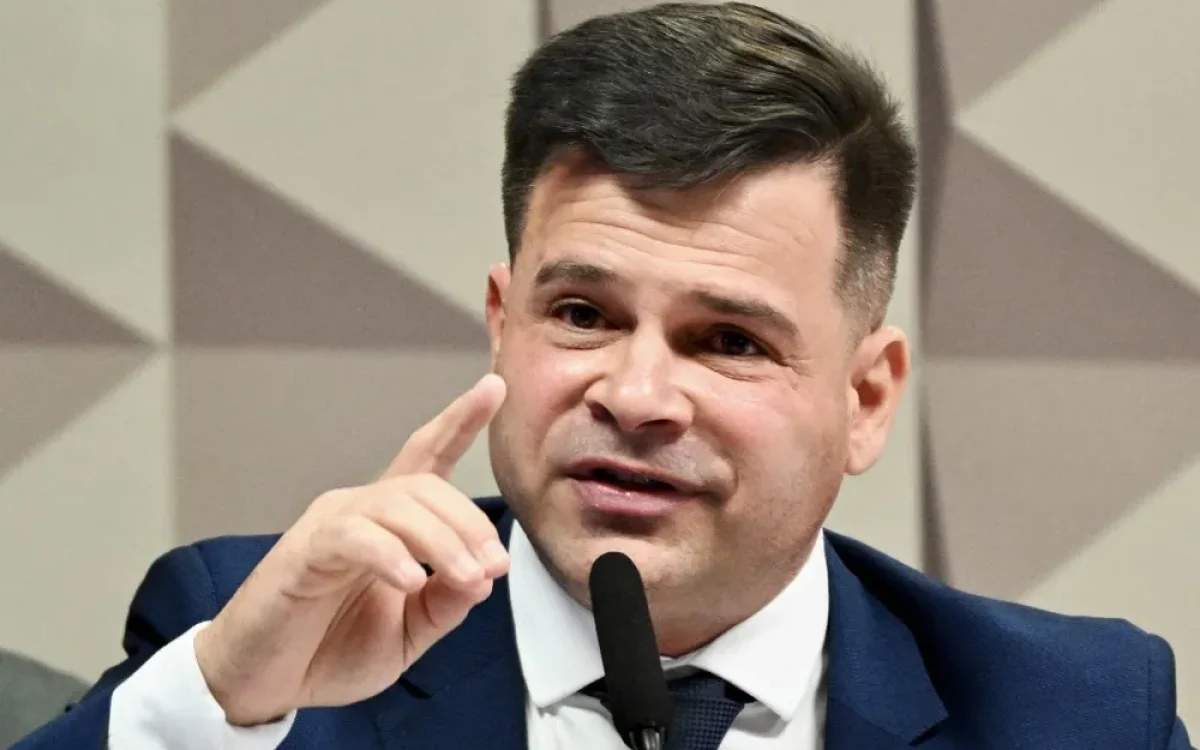 Servidor da PRF diz ao STF que corporação recebeu ordem para interferir nas eleições: “Está na hora de tomar um lado”