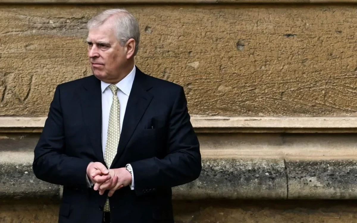 Caso Epstein leva ex-príncipe Andrew a deixar residência da Coroa britânica