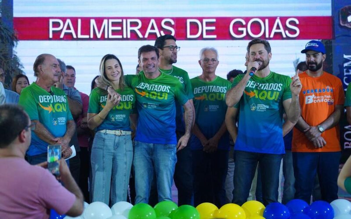 Alego leva mais de 40 serviços gratuitos a Palmeiras de Goiás com o programa Deputados Aqui