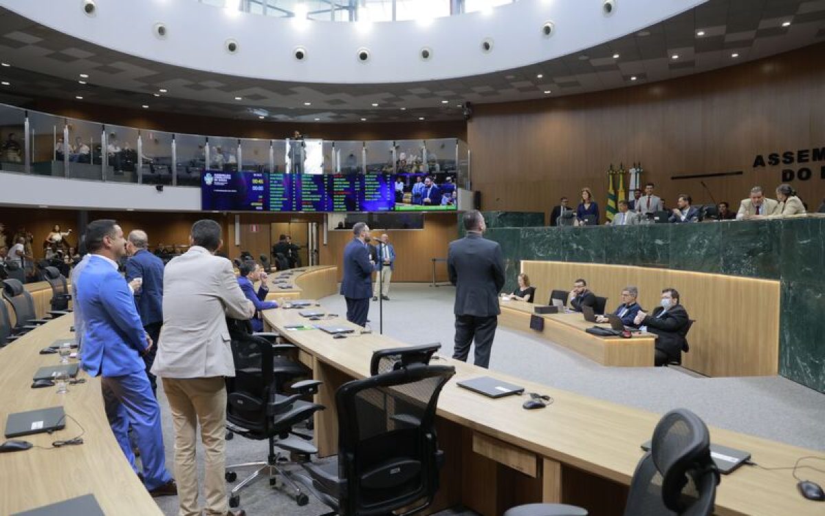 Alego mantém agenda intensa durante recesso com sessões, homenagens e projetos estruturantes